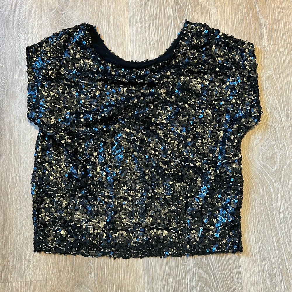 NWOT Backstage Oversize Sequin Top Size XS